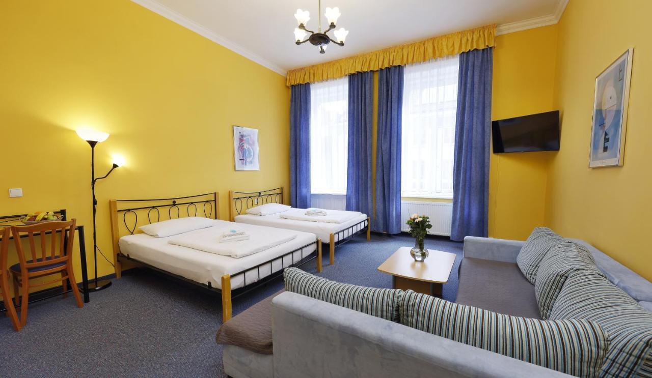 Hotel Boston