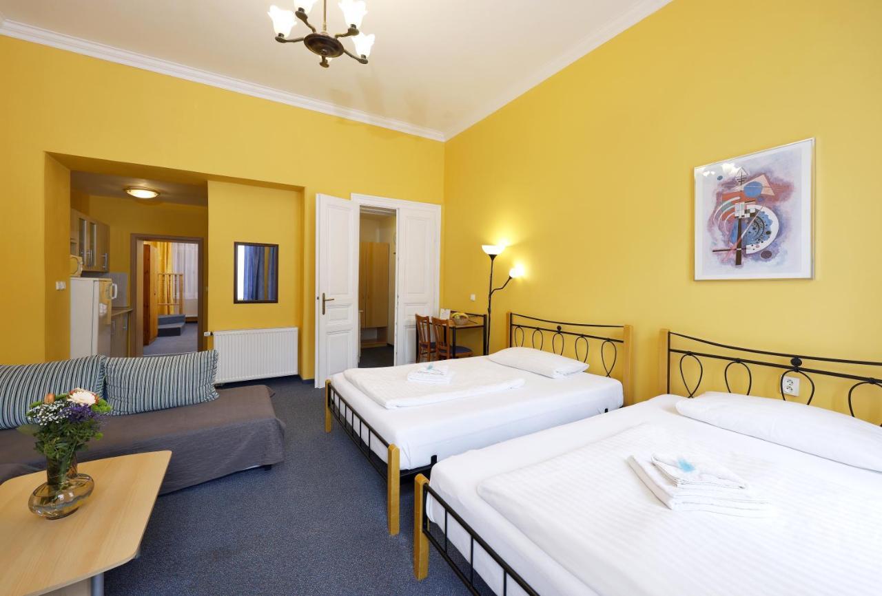 Hotel Boston 3*