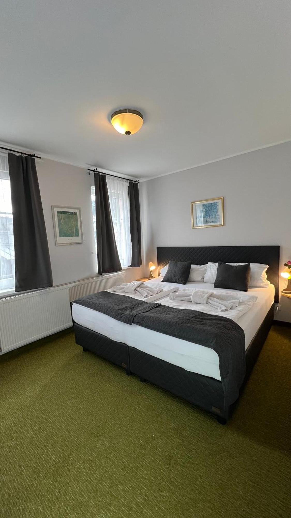 Boston Hotel 3*